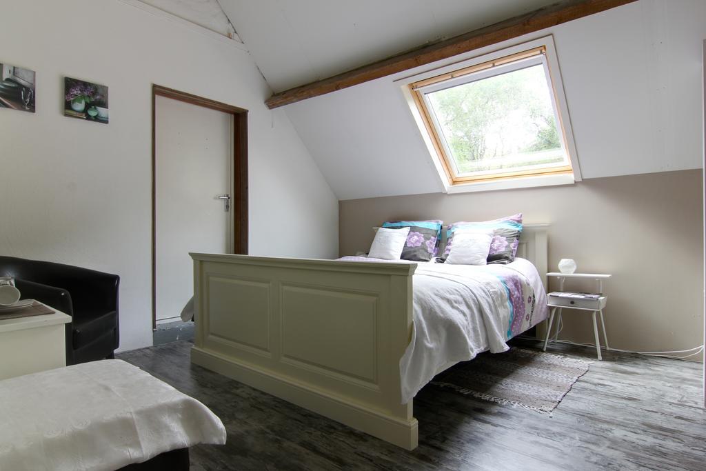 Bed and Breakfast D'N Twist Overloon Номер фото
